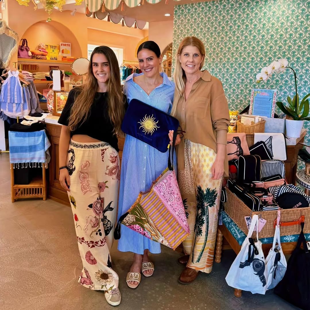 ts sales group in -store visit, Letters of Capri