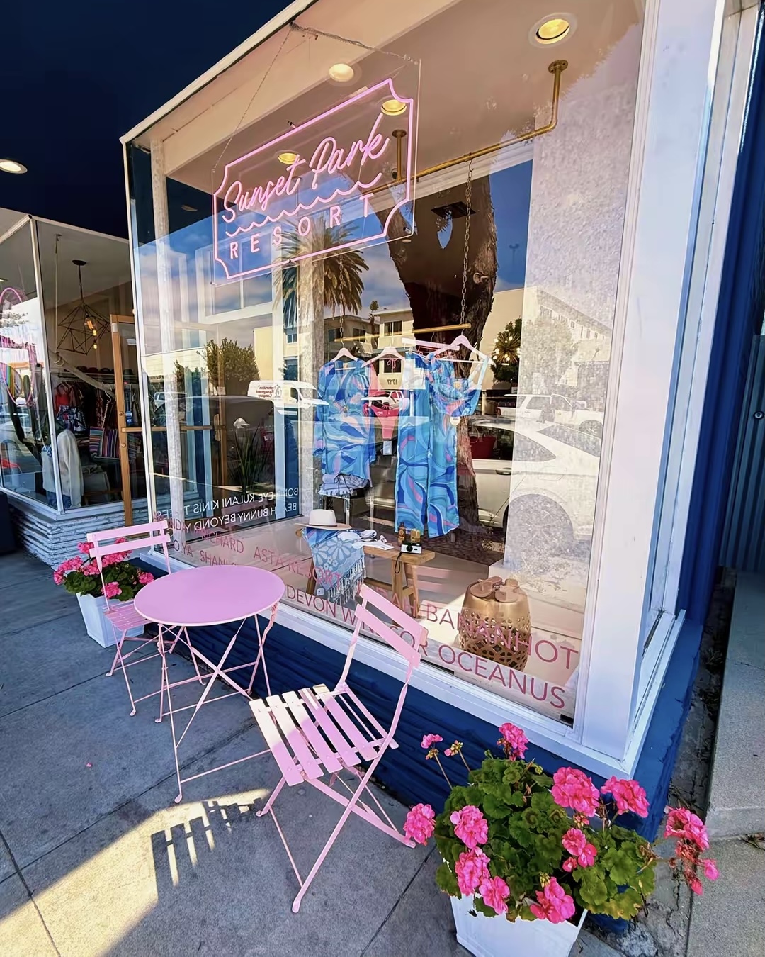 ts sales in -store visit, sunset park sta.monica